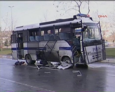 İSTANBUL'DA PATLAMA 1