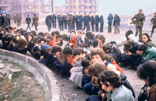 Hafızalarda Silinmeyen 12 Eylül Kareleri 17