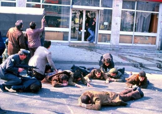 Hafızalarda Silinmeyen 12 Eylül Kareleri 9