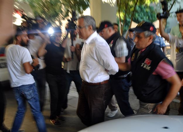 İşte 'Paralel örgüt operasyonu'nun kare kare görüntüleri! 11