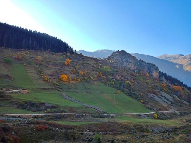 Rize’nin meşhur ilçesi Çamlıhemşin’in en yüksek ve son yaylası olan Kale-i Bala’dan fotoğraf sanatçısı Nuray Bozkurt’un deklanşöründen çıkan şahane kareler 1