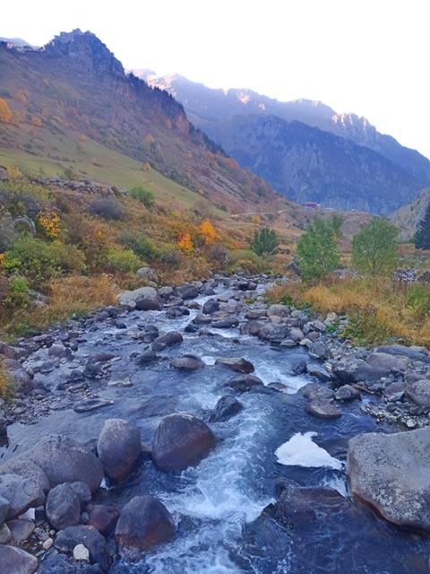 Rize’nin meşhur ilçesi Çamlıhemşin’in en yüksek ve son yaylası olan Kale-i Bala’dan fotoğraf sanatçısı Nuray Bozkurt’un deklanşöründen çıkan şahane kareler 32