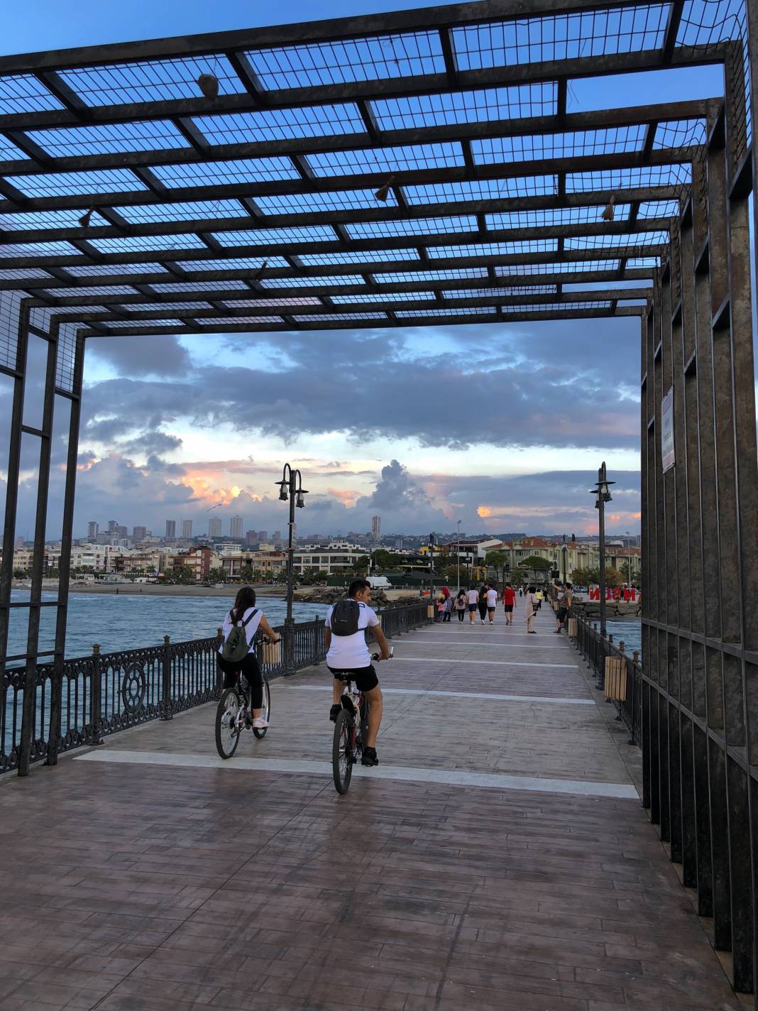 Samsun Fotoğrafları 1, Yazarımız Ünal Sade sizler için bir “Samsun” fotoğraf serisi hazırladı. Devamı gelecek. 22