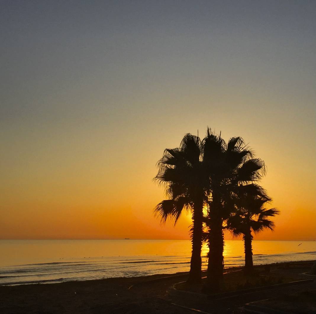 Samsun Fotoğrafları 2,  Yazarımız Ünal Sade’nin sizler için hazırladığı  “Samsun” fotoğrafları serisi devam ediyor… 12