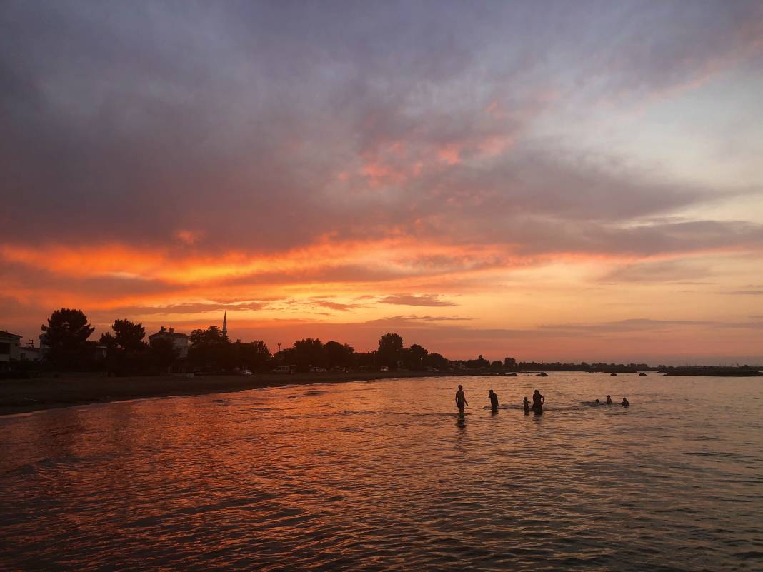 Samsun Fotoğrafları 2,  Yazarımız Ünal Sade’nin sizler için hazırladığı  “Samsun” fotoğrafları serisi devam ediyor… 18