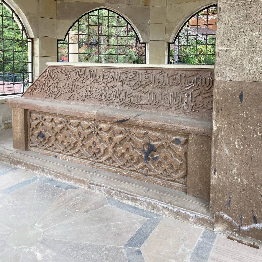 Sitemiz Yazarı Meltem Kavak'ın deklanşöründen Ankara'da bulunan tekke ve türbelerden birkaçı. 16