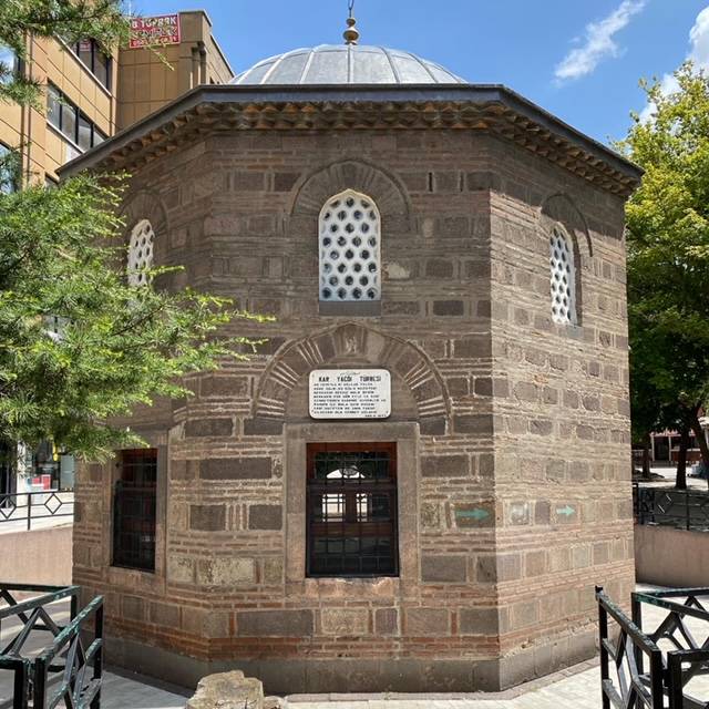 Sitemiz Yazarı Meltem Kavak'ın deklanşöründen Ankara'da bulunan tekke ve türbelerden birkaçı. 2