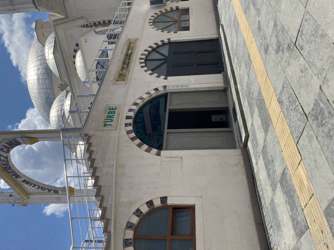 Sitemiz Yazarı Meltem Kavak'ın deklanşöründen Ankara'da bulunan tekke ve türbelerden birkaçı. 38