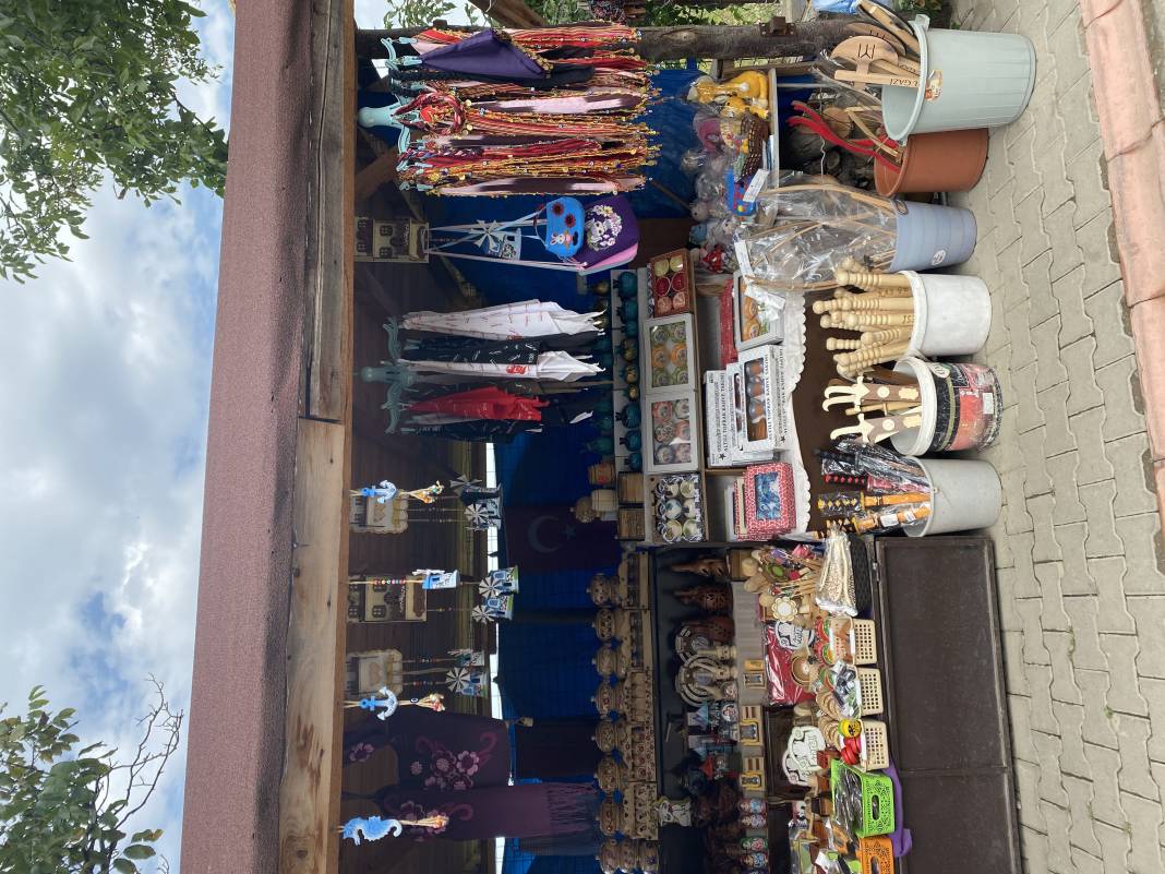 Yazarımız Meltem KAVAK'IN deklanşöründen Bursa'dan ve Cumalıkızık köyünden görseller. 13