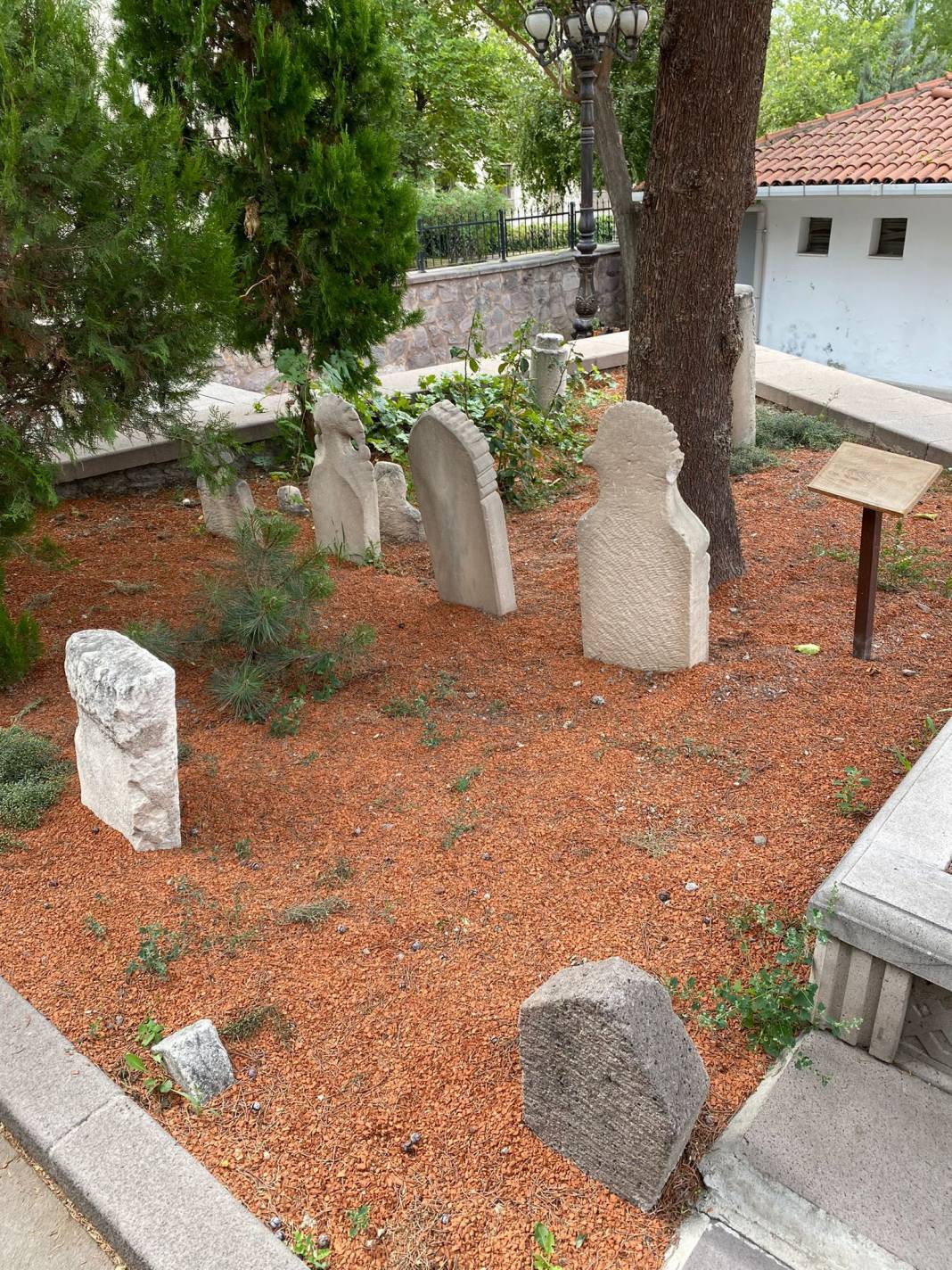 Sitemiz Yazarı Meltem Kavak'ın deklanşöründen Ankara Hamamönü evleri. 14