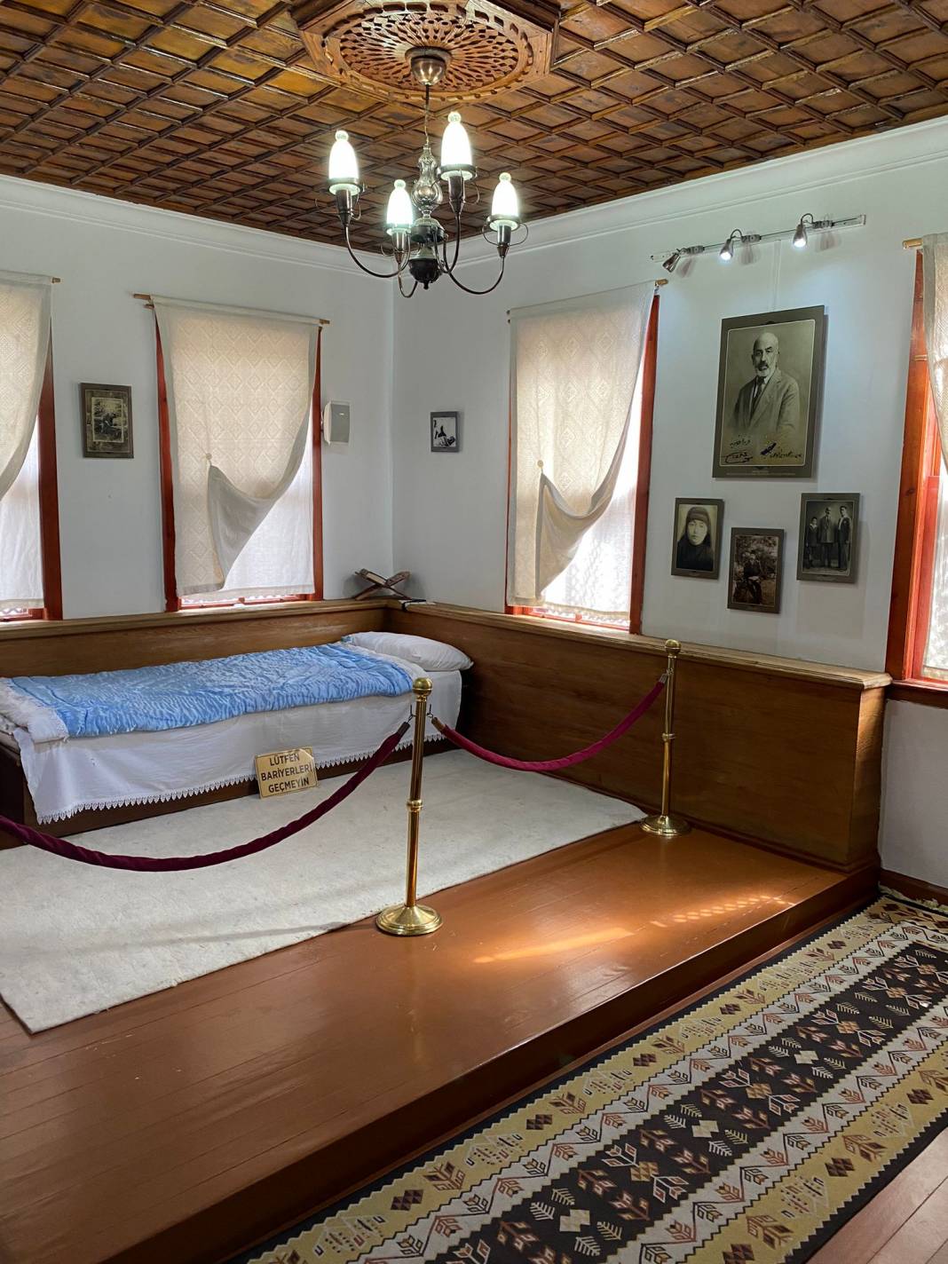 Sitemiz Yazarı Meltem Kavak'ın deklanşöründen Ankara Hamamönü evleri. 16