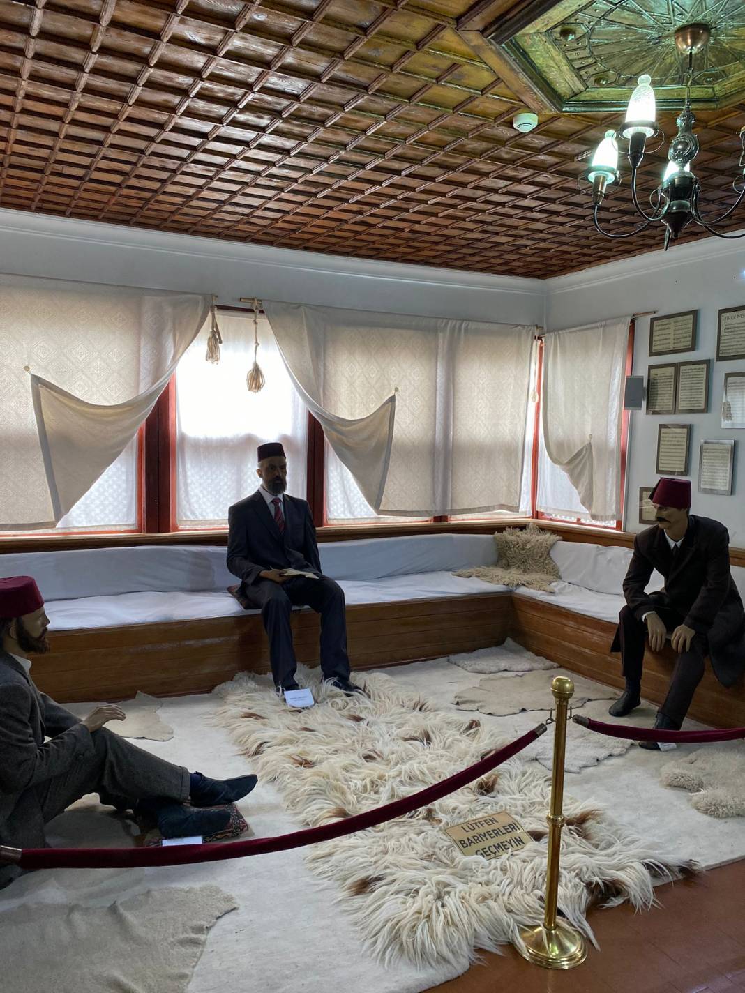 Sitemiz Yazarı Meltem Kavak'ın deklanşöründen Ankara Hamamönü evleri. 17