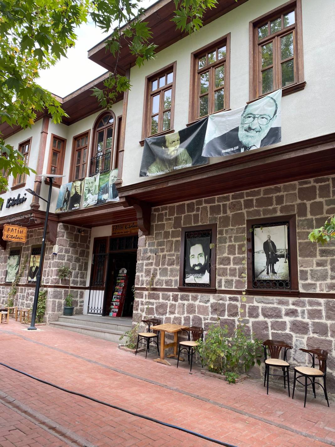 Sitemiz Yazarı Meltem Kavak'ın deklanşöründen Ankara Hamamönü evleri. 2