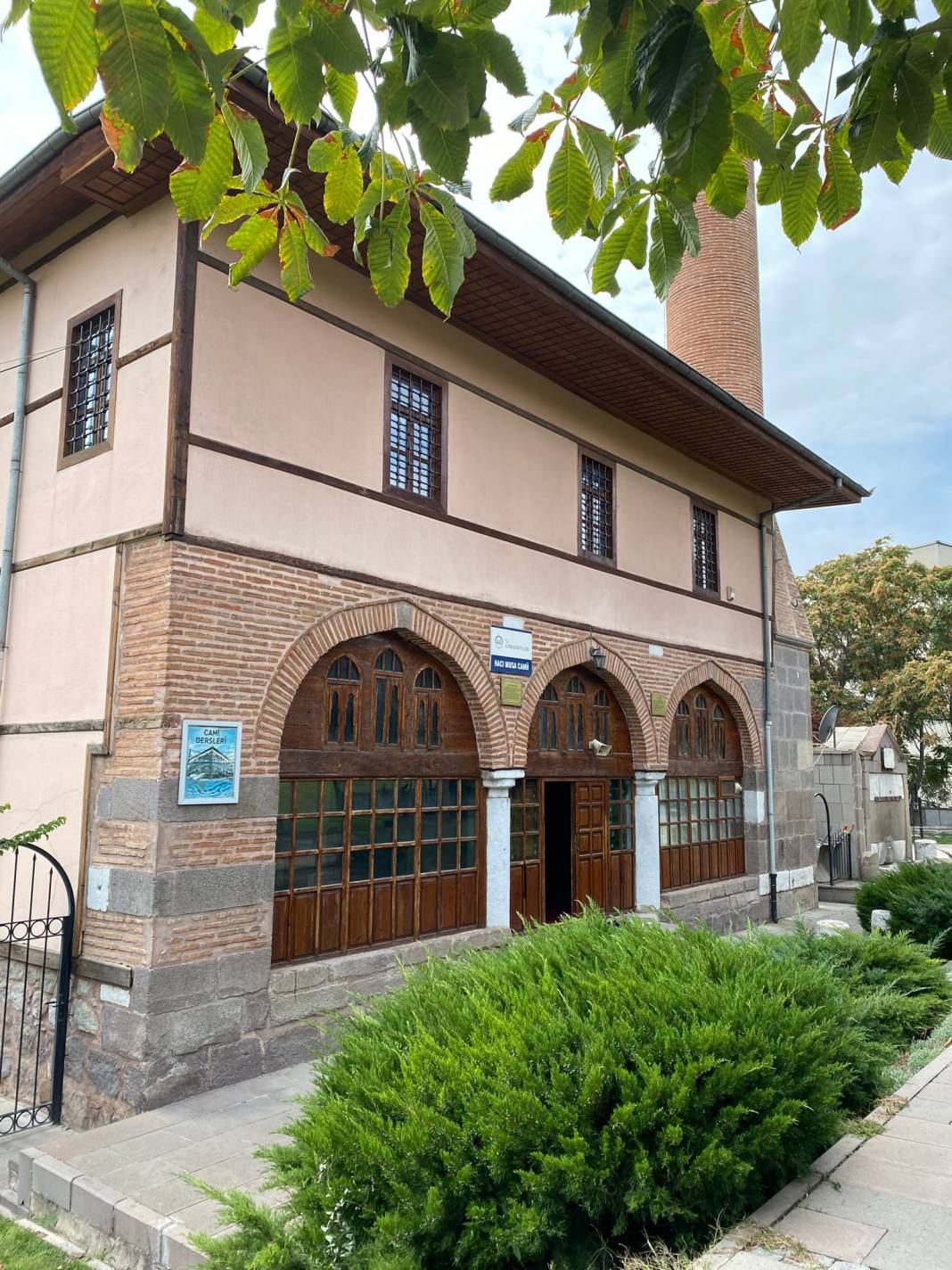 Sitemiz Yazarı Meltem Kavak'ın deklanşöründen Ankara Hamamönü evleri. 21