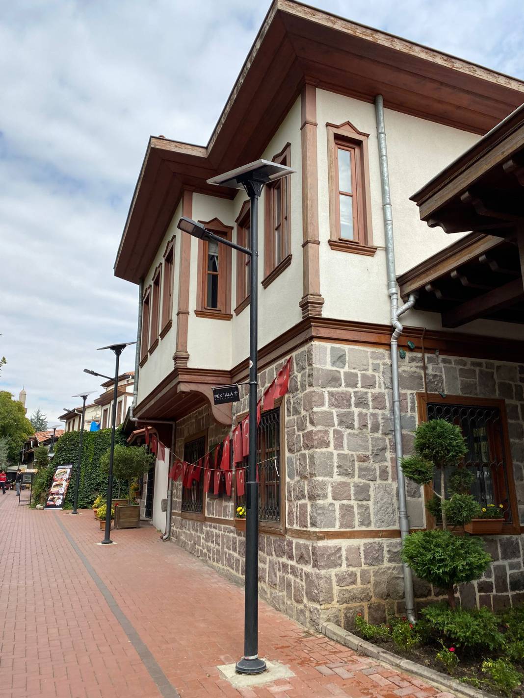 Sitemiz Yazarı Meltem Kavak'ın deklanşöründen Ankara Hamamönü evleri. 3