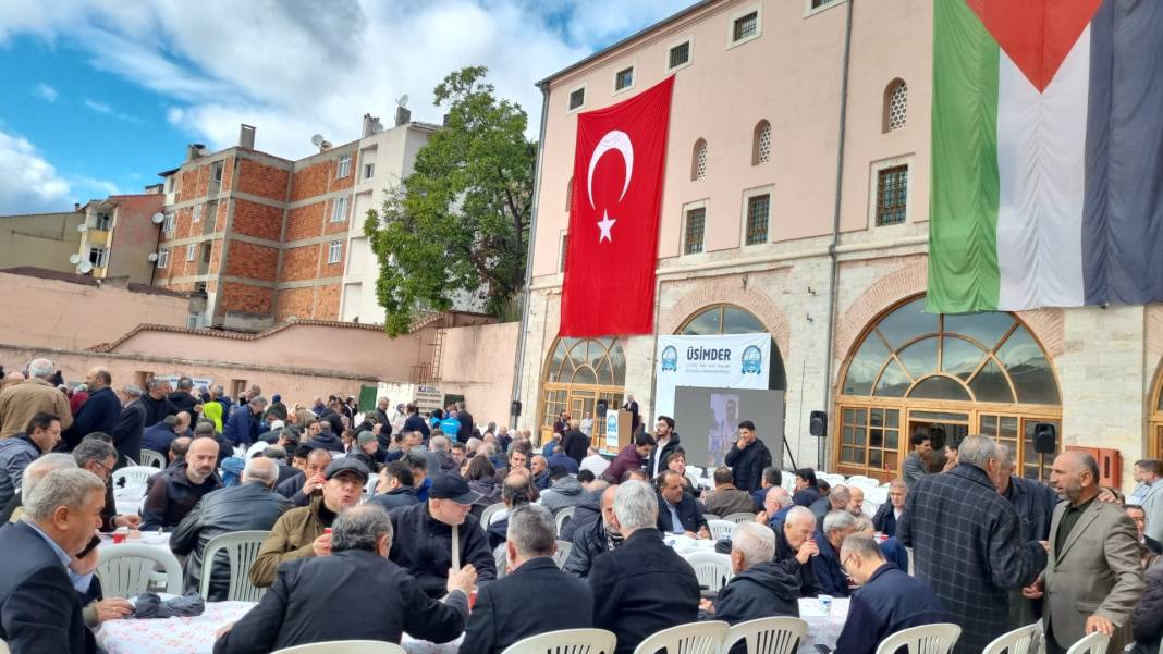 ÜSİMDER’DEN TARİHİ BİNADA GÖRKEMLİ PİLAV GÜNÜ 47