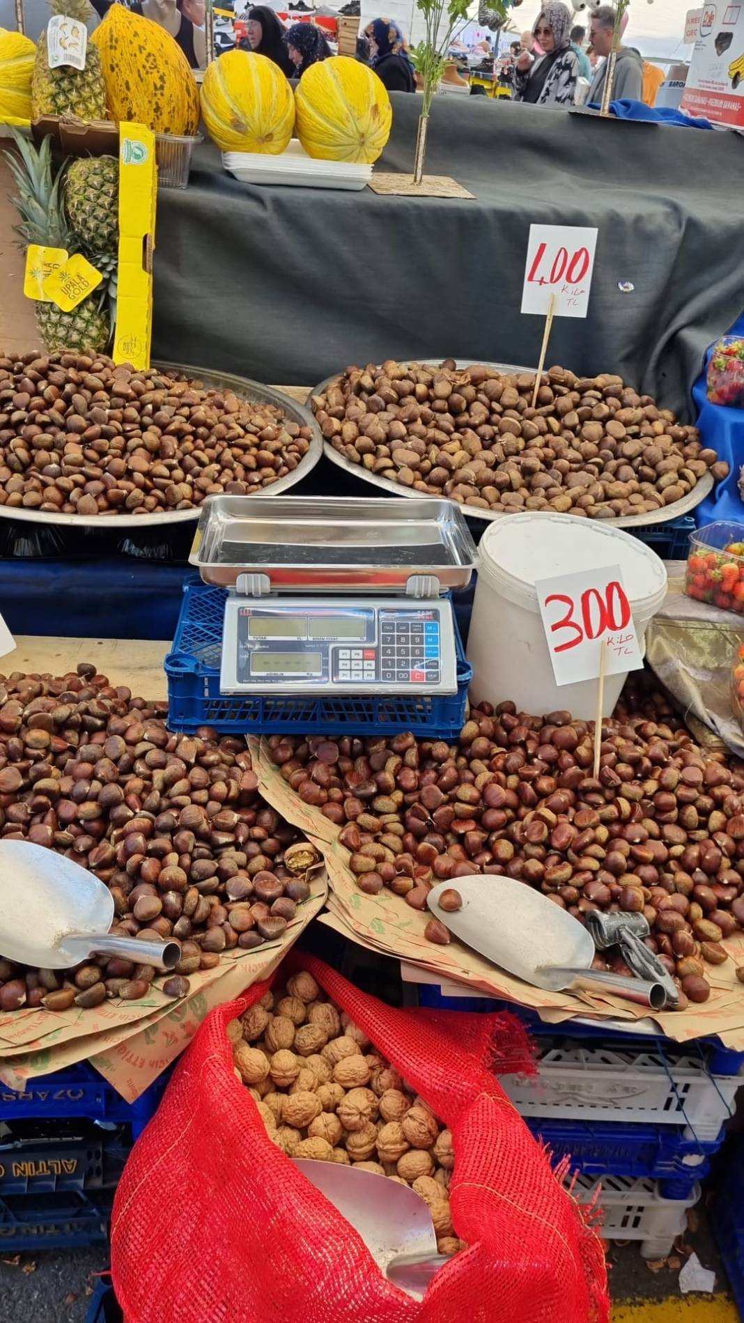 İstanbul’un en güzel pazarı hangi ilçede? Bu muhteşem görüntüler sizce İstanbul’un hangi ilçesinde? FOTOĞRAFLAR: Ü. Ahsen Kaplan 17