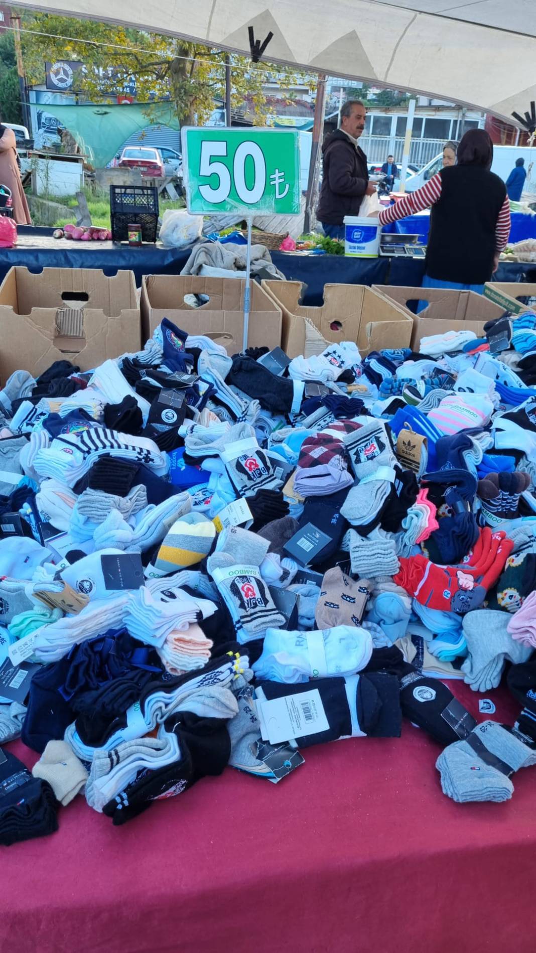 İstanbul’un en güzel pazarı hangi ilçede? Bu muhteşem görüntüler sizce İstanbul’un hangi ilçesinde? FOTOĞRAFLAR: Ü. Ahsen Kaplan 20