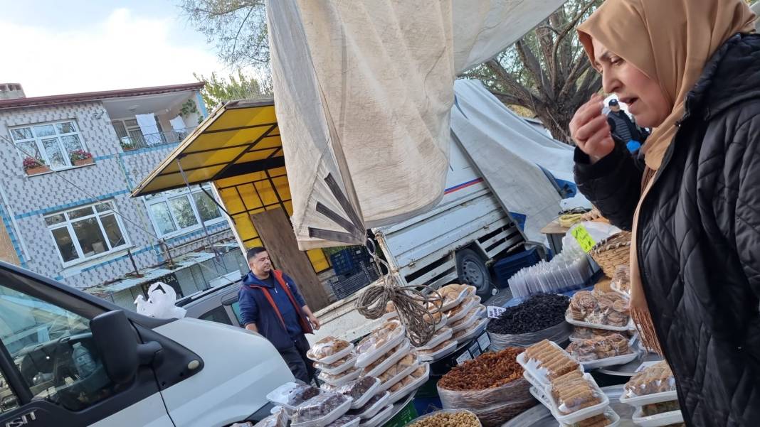 İstanbul’un en güzel pazarı hangi ilçede? Bu muhteşem görüntüler sizce İstanbul’un hangi ilçesinde? FOTOĞRAFLAR: Ü. Ahsen Kaplan 22