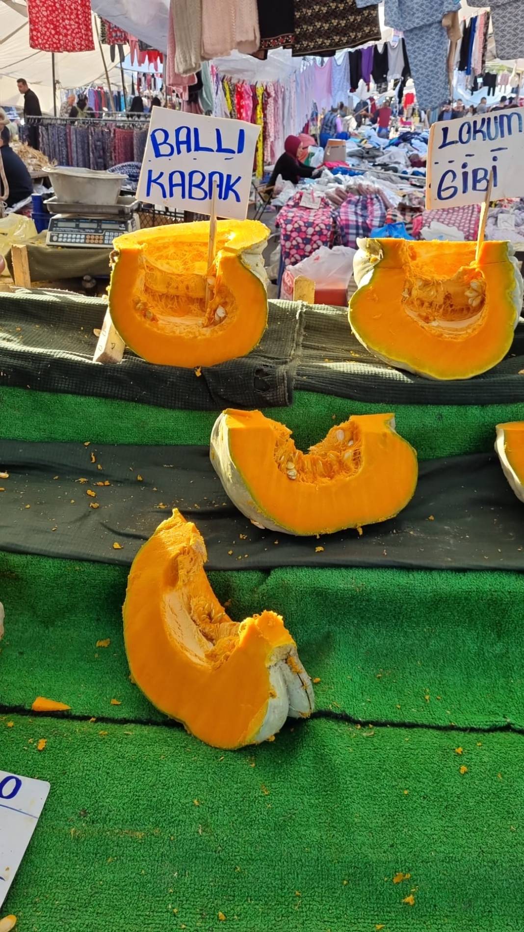 İstanbul’un en güzel pazarı hangi ilçede? Bu muhteşem görüntüler sizce İstanbul’un hangi ilçesinde? FOTOĞRAFLAR: Ü. Ahsen Kaplan 7