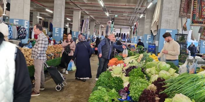 İstanbul’un en nezih kapalı alan semt Pazarı. Üsküdar Bulgurlu Pazarı. FOTOĞRAFLAR: Ü. A. Kaplan