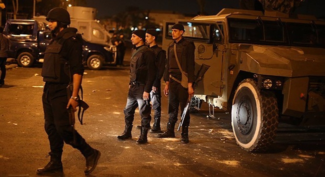 Darbe karşıtı gösterilerde kan aktı