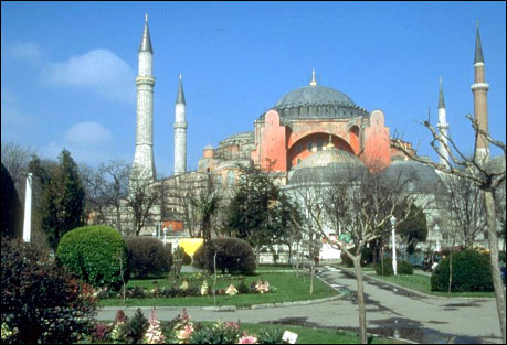 Ayasofya'nın tapusu kimin üstüne?