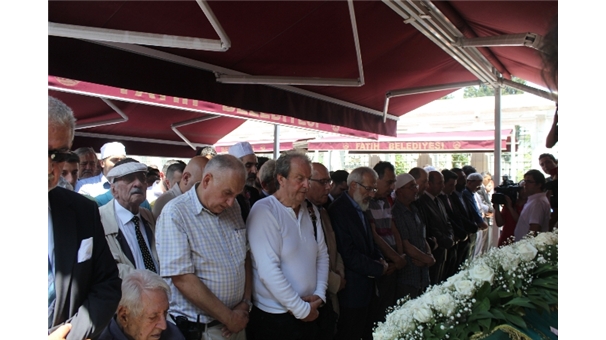 Senarist ve yazar Ayşe Şasa'ya veda