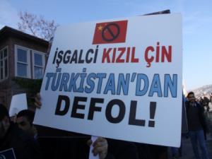 Doğu Türkistan’da yapılan zulümler protesto edildi