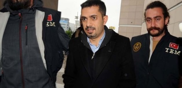 Emniyete 5 çuval evrak getirdi