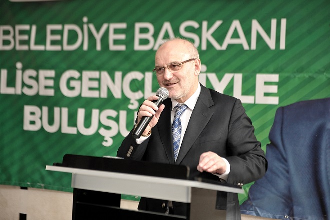 Başkan Çelikbilek Liseli Gençlerle Buluştu