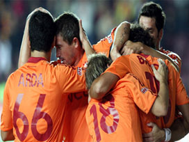 G.Saray İkide İki Yapamadı