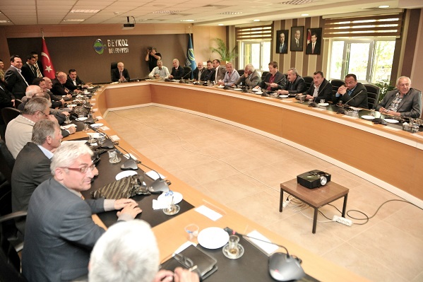 Beykoz’daki 45 Muhtarlığa yeni bilgisayar