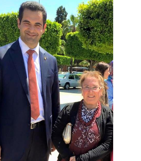 VEKİL ADAYINA SALDIRI