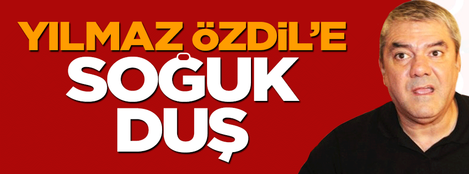 Akademi 1971 Kitabevi'nden Yılmaz Özdil'e soğuk duş