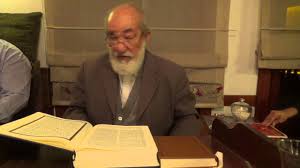 81 yaşında profesör oldu