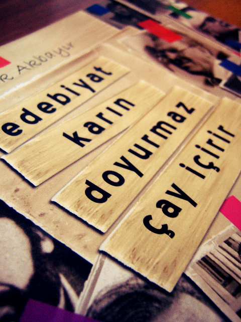 Edebiyat Çay İçirir