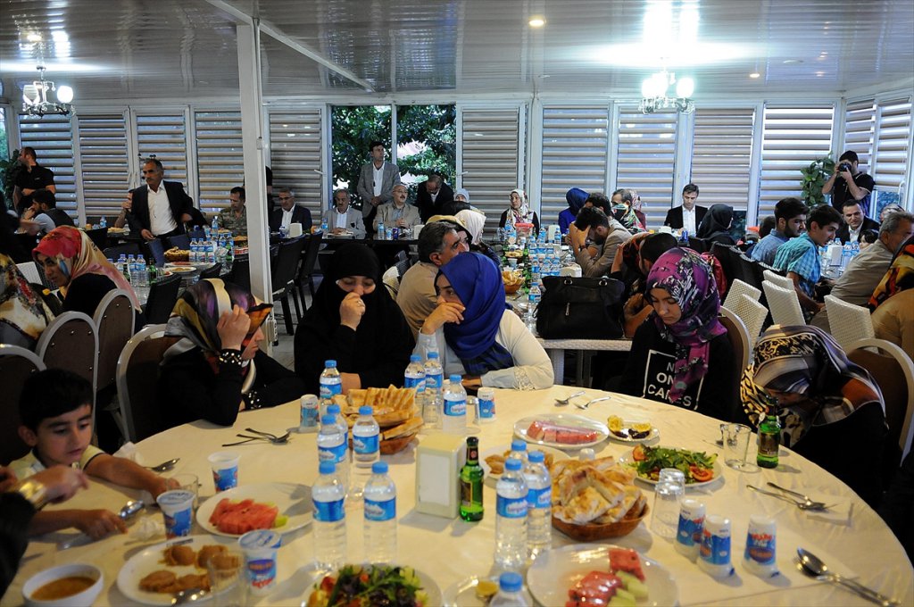 Şehit Yakınları ve Gaziler İftarda Buluştu