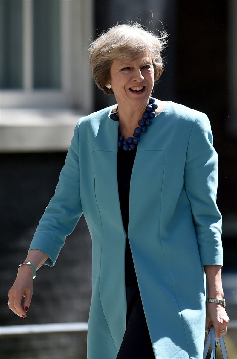 İngiltere'de yeni kabine açıklandı