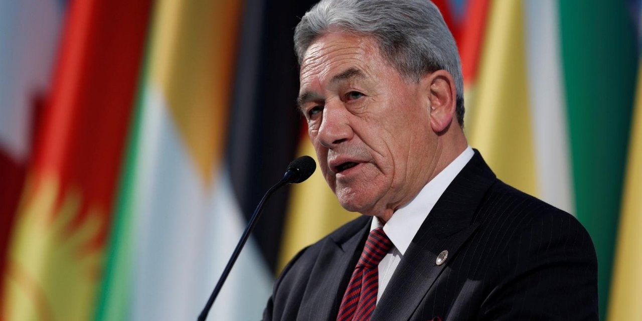 Yeni Zelanda, Hong Kong'a karşı politikasını değiştirdi