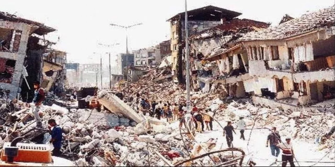 17 Ağustos 1999 Marmara Depremi'nin yıl dönümü