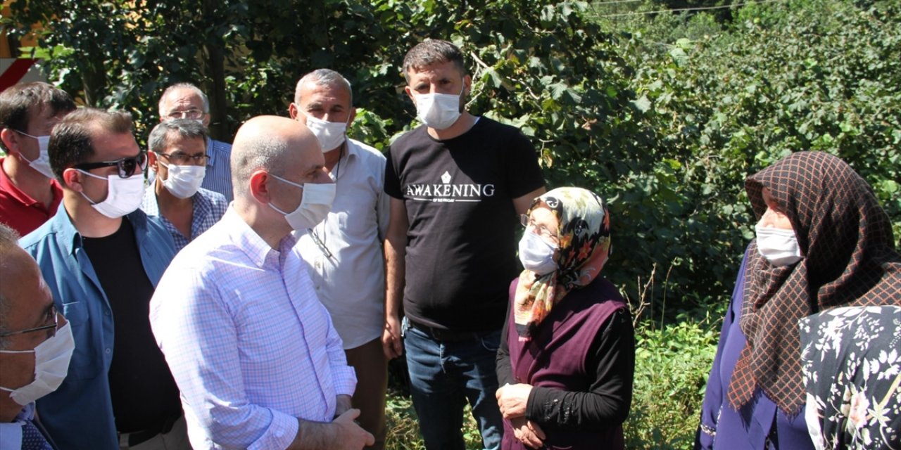 Ulaştırma ve Altyapı Bakanı Adil Karaismailoğlu, Giresun'daki sel bölgesinde