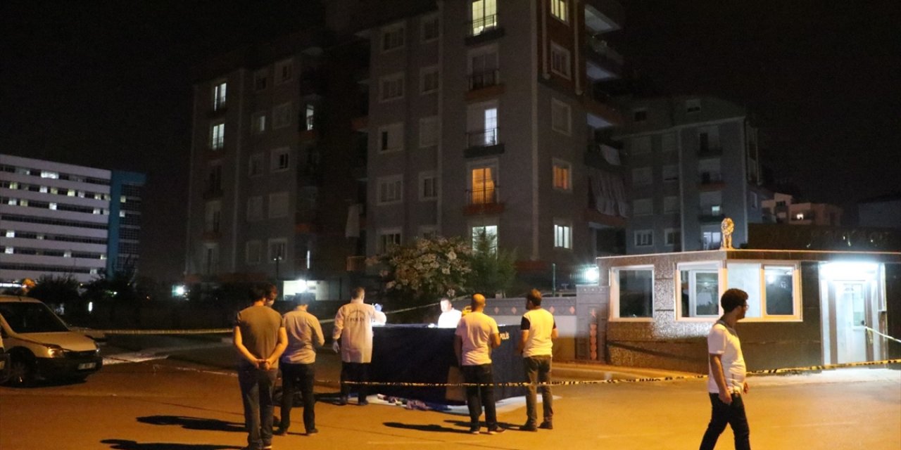 Antalya'da ortaklar arasında bıçaklı kavga: 1 ölü, 1 yaralı