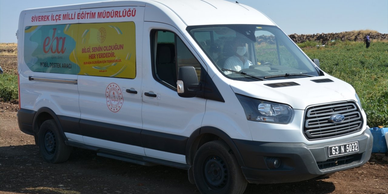 Tarlada çalışan öğrenciler için EBA Mobil Destek Aracı hazırlandı