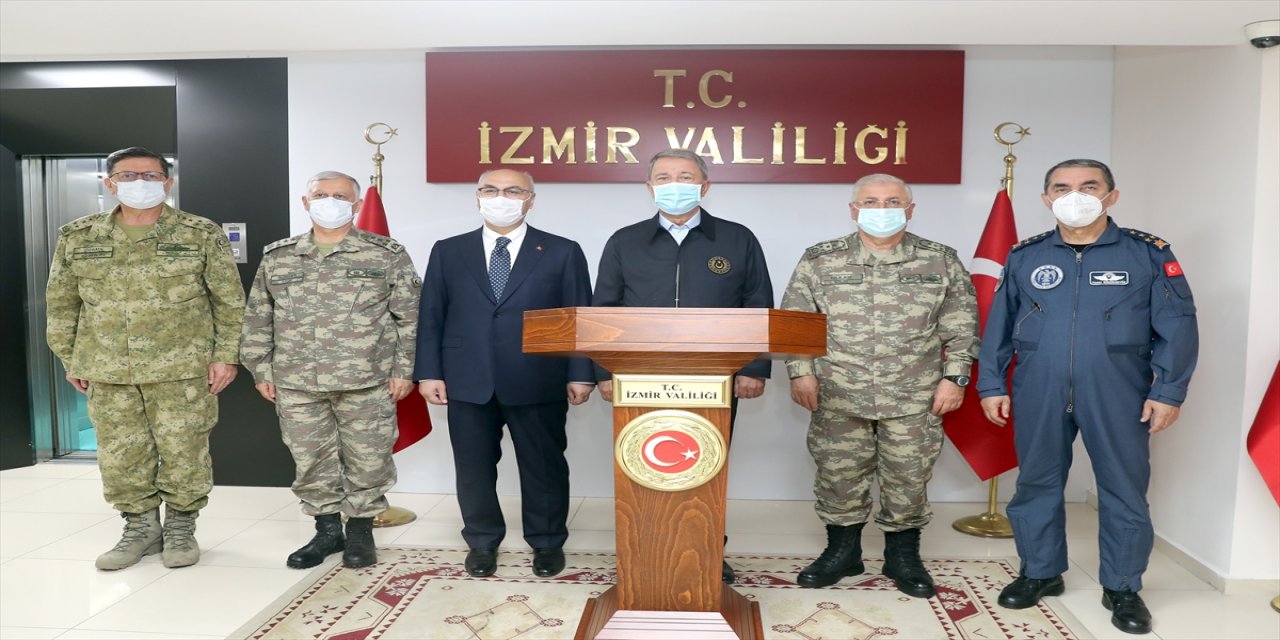 Akar ve TSK komuta kademesi İzmir'de