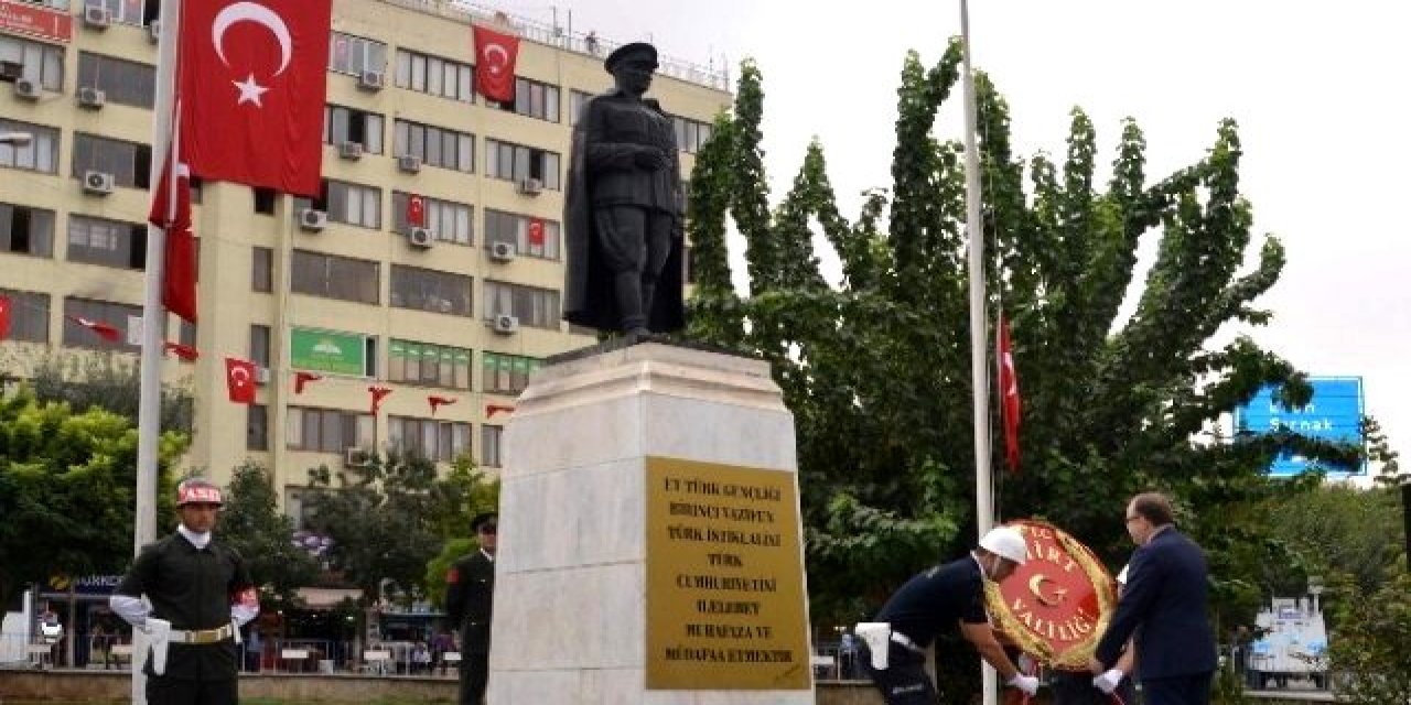 Siirt'te "14 Eylül Şeref Günü"nün 104. yıl dönümü