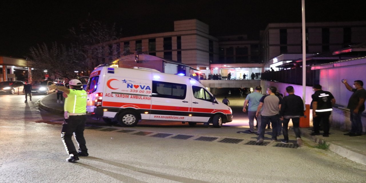 Suriye'de şehit olan Türk Kızılay personelinin cenazesi memleketine getirildi