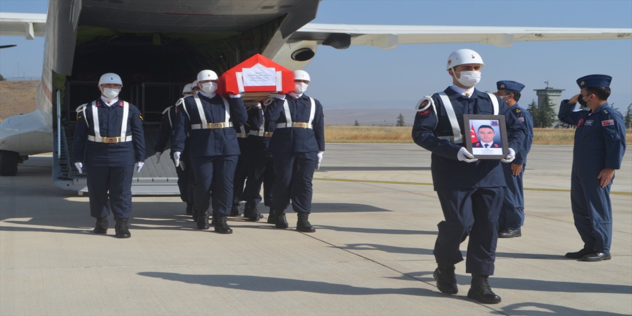 Şehit Astsubay Kıdemli Çavuş Dokumacı'nın cenazesi Çorum'a getirildi