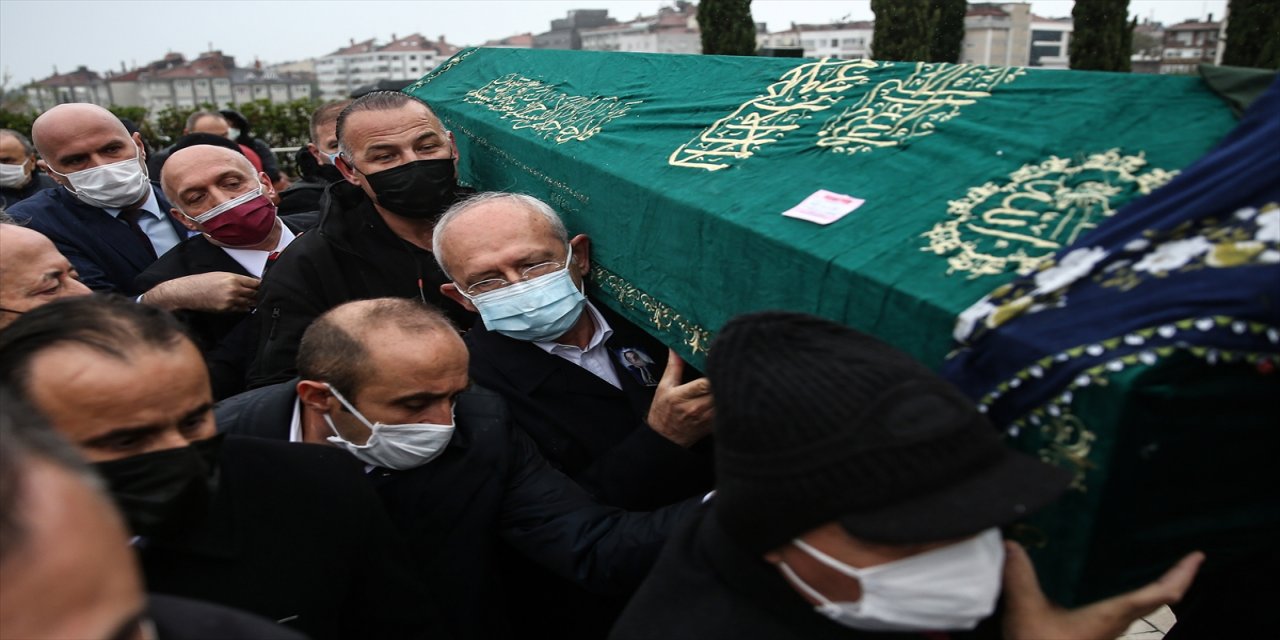 Kılıçdaroğlu, CHP'li Hamzaçebi'nin annesinin cenaze namazına katıldı