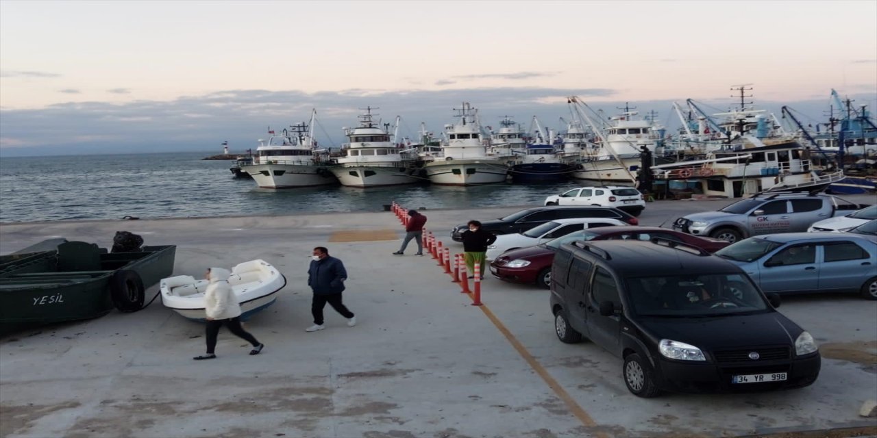 Saros Körfezi'nde balıkçı teknesi battı